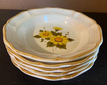 Vintage 1970s Mikasa Sunny Side -- EB 802 -- Rimmed Soup Bowls -- Durable Stoneware Made in Japan -- Set of 5 Remaining / Sold Separately
