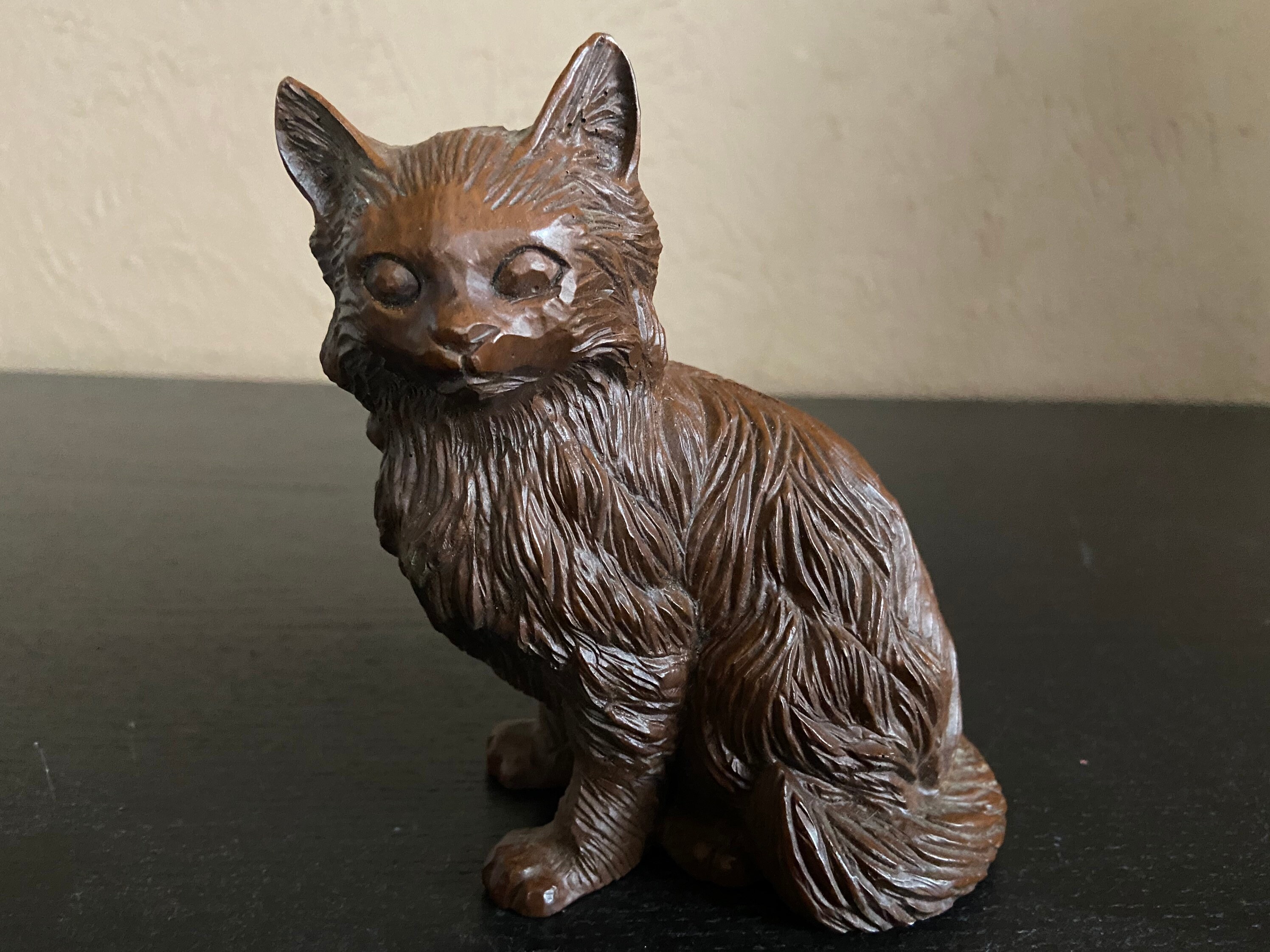 Vintage Red Mill Crushed Pecan Shell Cat Figurine. Etsy