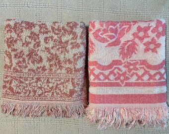 Vintage 1970s Pink and White Reversible Terrycloth Bath Towel -- 2 to Choose From / Sold Separately -- 1 Cannon / 1 Sculpted Terrycloth