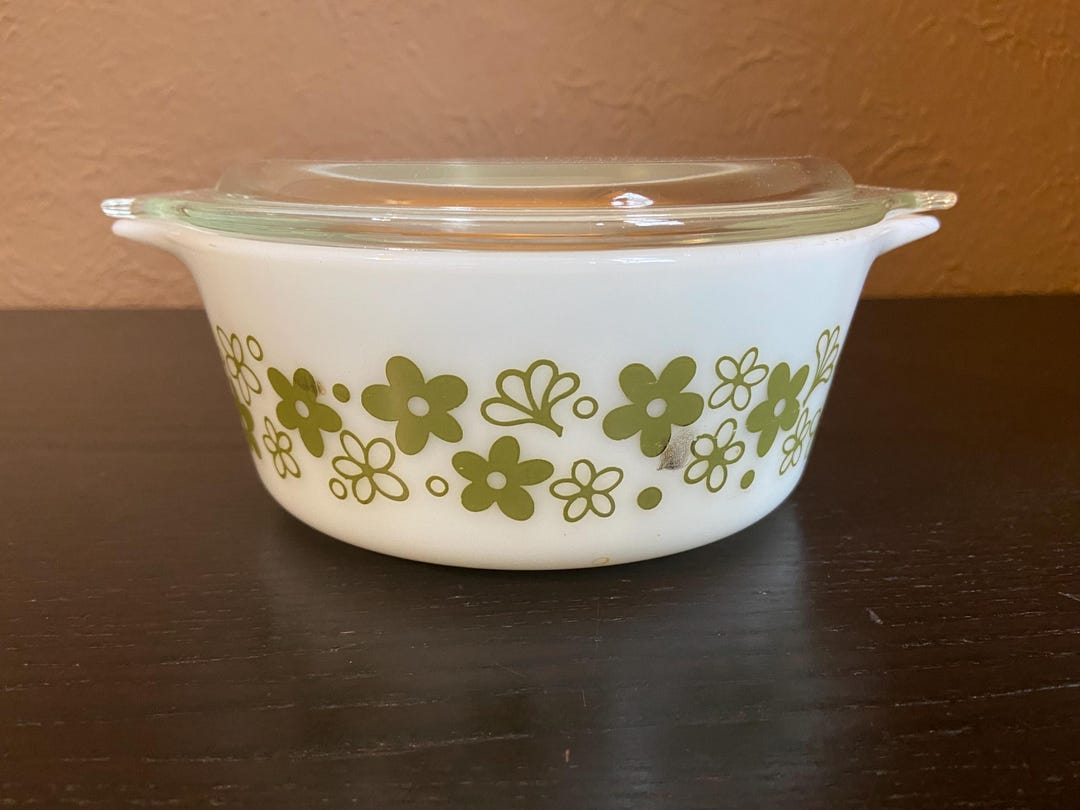Vintage Pyrex Casserole -- 472 / 1 1/2 Quart -- With Lid -- Crazy Daisy ...