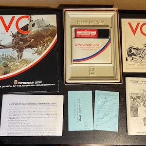 Klasyczna gra na mikrokomputer Apple II z lat 80. – VC – TY kontra komputer. W pudełku, z całą oryginalną zawartością.