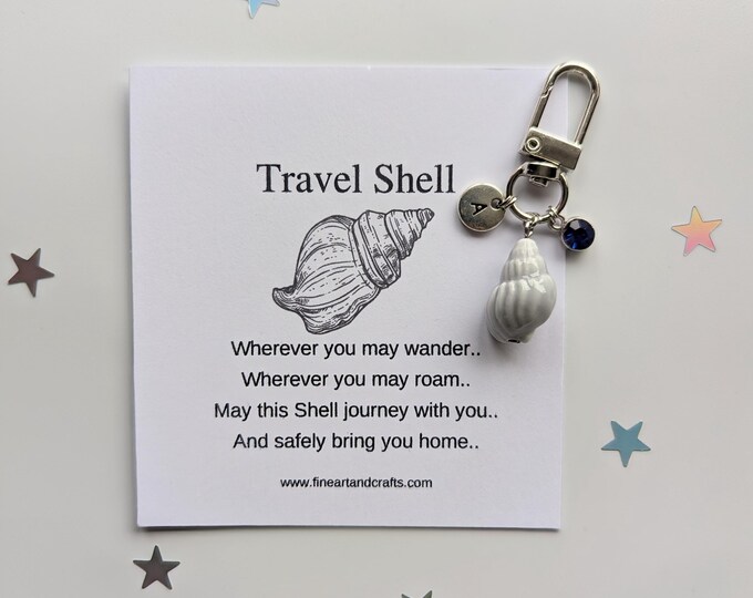 Travel gift, grey shell keychain, personalised bag charm, birthday gift idea for a friend, lucky charm, porcelain shell, travel shell