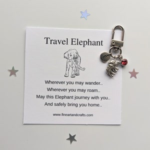 Reise Elefant, Elefant Schlüsselanhänger, Elefant Schlüsselanhänger, personalisiert, Elefant Taschenanhänger, Geburtstag Geschenkidee für einen Freund, Glücksbringer