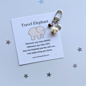 Llavero de elefante de viaje crema, idea de regalo de cumpleaños para un amigo, llavero de elefante, amuleto de buena suerte, personalizado, amuleto de bolso de elefante