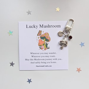 Glückspilz, versilberter Pilz Schlüsselanhänger, Reisegeschenk, personalisiert, Pilz Taschenanhänger, Geburtstag Geschenkidee für einen Freund, viel Glück