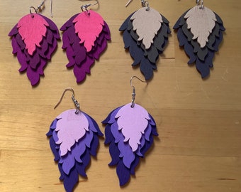 Hand painted wooden earrings, light weight dangle earrings, wood earrings, summer earrings, fabulous colours, feathered design