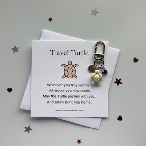 Travel turtle, Turtle keychain, turtle keyring, personalised gift, turtle bag charm, birthday gift idea for a friend, good luck charm
