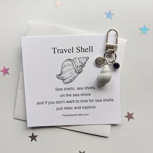 Travel gift, grey shell keychain, personalised bag charm, birthday gift idea for a friend, lucky charm, porcelain shell, travel shell