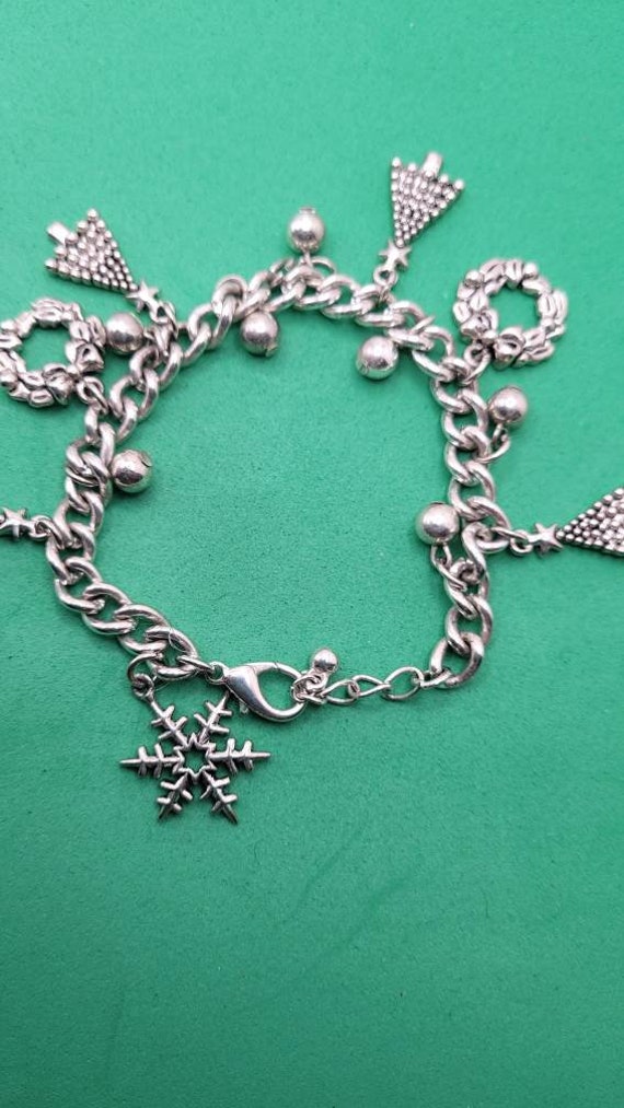 Christmas, Silver Colored, Charm Bracelet. Free Sh