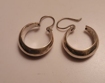 Hollow Silver Huggie Pierced Earrings