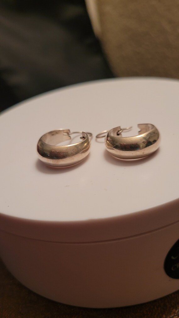 Hollow Silver Huggie Pierced Earrings - image 2