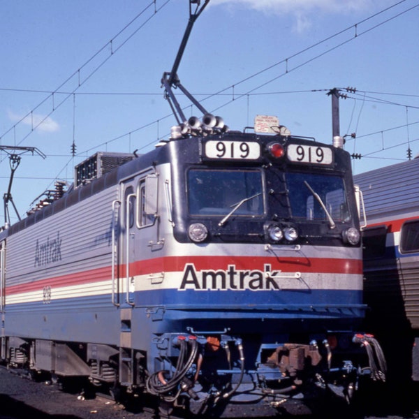 Amtrak Train with Engine 919 - Photo Slide #r386