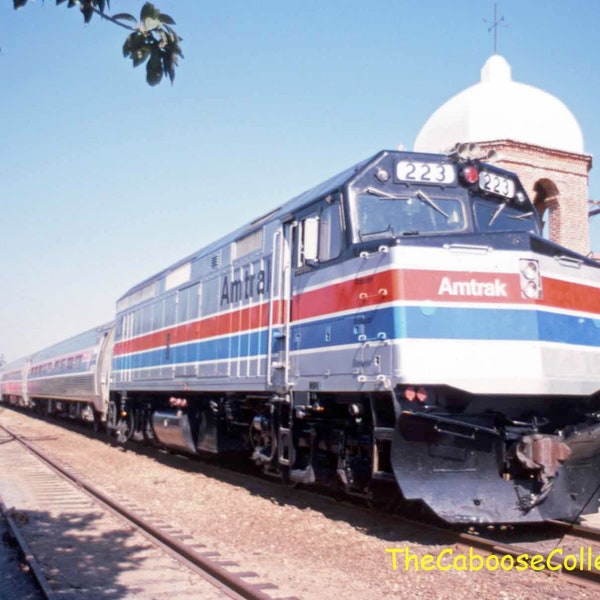 Amtrak Passenger Service - Hayakawa Special near Capistrano California 1976 - Vintage Photo Slide #104
