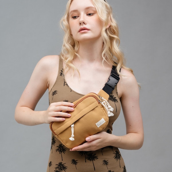 Canvas Hip Bag, Water Resistant Fanny Pack, Travel Waist Bag