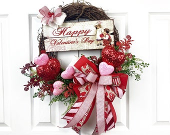 Valentine Wreath, Heart Wreath, Retro Valentine’s Wreath