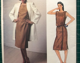 Vogue Sewing Pattern 1324, Valentino Jacket Skirt & Top, UNCUT Size 12