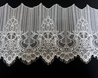 Ivory Chantilly Lace Trim: Scalloped Edge Bridal Fabric (140cm Length)