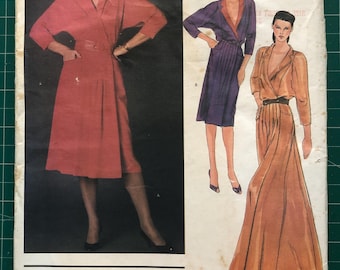 Belinda Beville Vogue Sewing Pattern 2639 Loose fitting shirt dress UNCUT Size 10