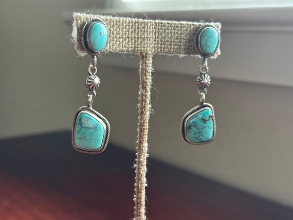 Beautiful sterling silver & Turquoise earrings, v… - image 2
