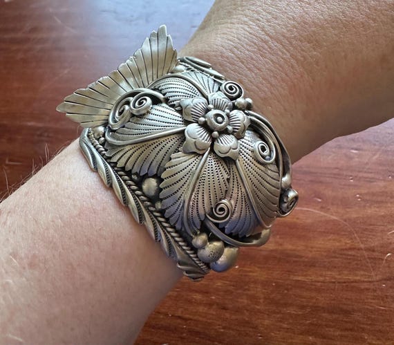 Amazing Vintage Navajo Apachito Native American Jewelry Silver Bangle Turquoise Bracelet Old Amazing Vintage Navajo Apachito Native American Jewelry Silver Bangle Turquoise Bracelet Old