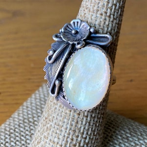 Luminous Peterson Johnson Mother of Pearl Navajo Foliate Ring, Size 6