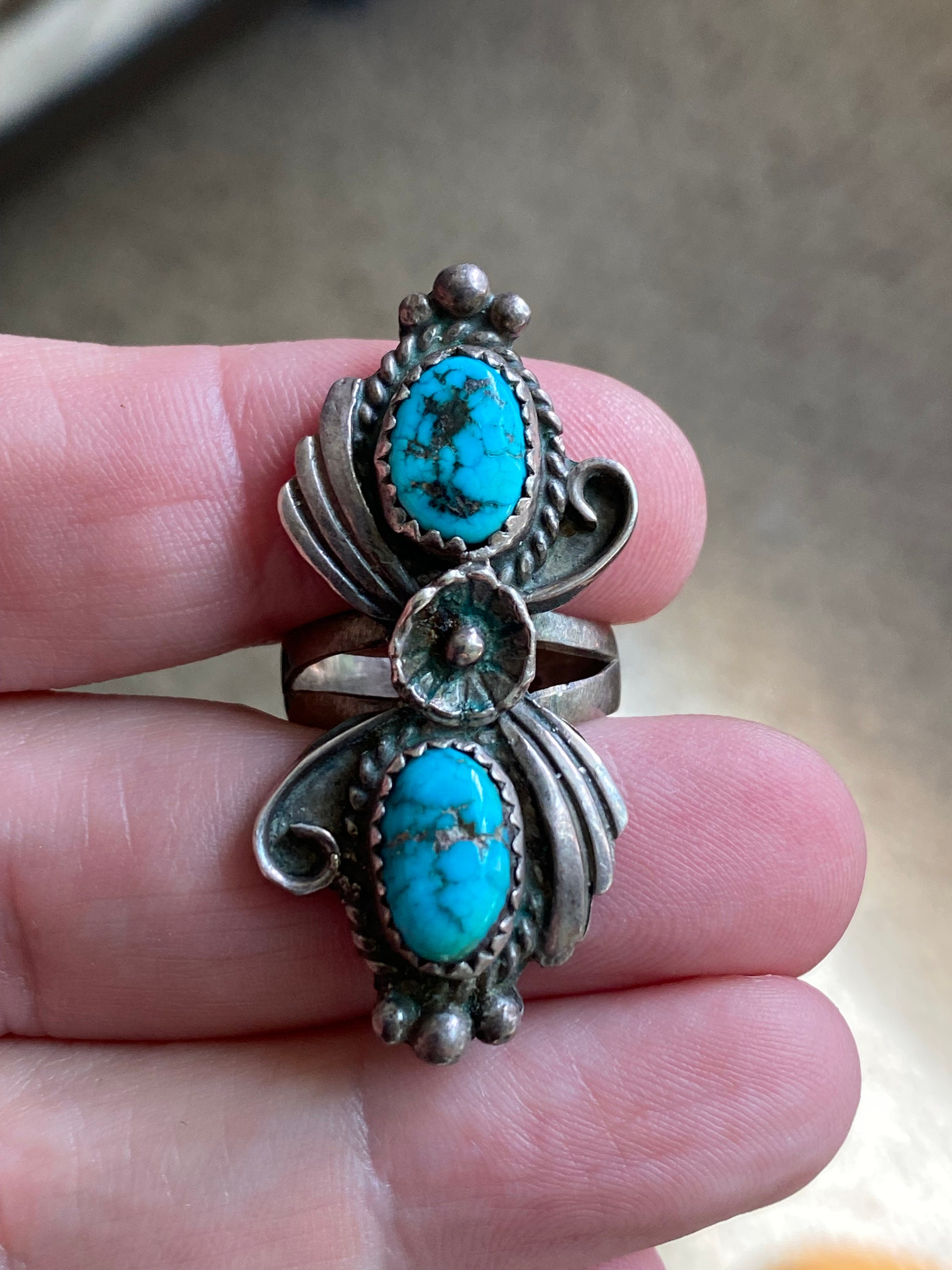 Darling Vintage Native American Navajo Turquoise Heishi Sterling Silver Necklace Darling Vintage Native American Navajo Turquoise Heishi Sterling Silver Necklace