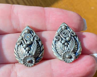 Navajo Foliate Sterling Silver Squash Blossom Stud Earrings