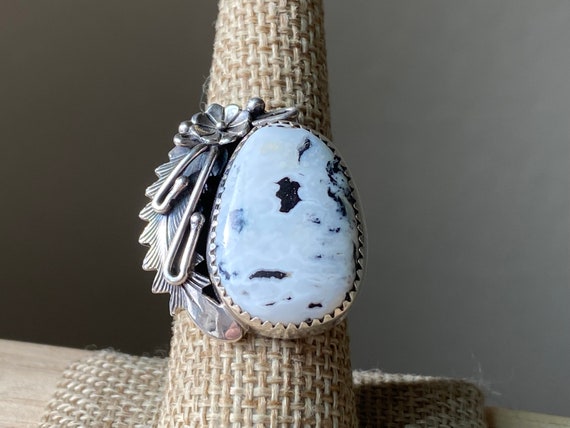 Vivid Peterson Johnson White Buffalo Turquoise Navajo Foliate Ring