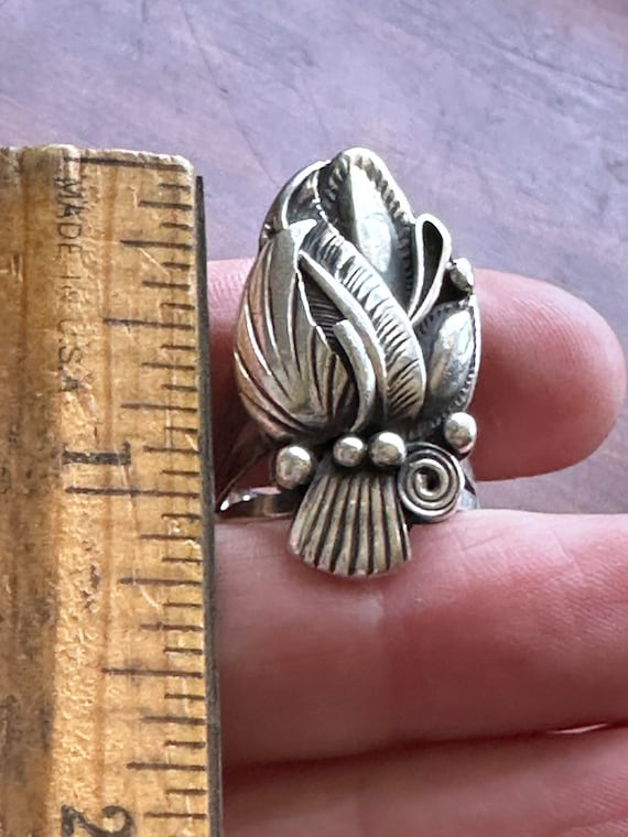 Vintage Navajo Sterling Silver Foliate Ring, Size 