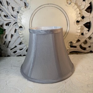 Urban Outfitters Light Gray Satin Lamp Shade ~ Lamp Shade for Table Lamp bild 5