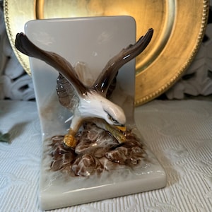 Vintage Otagiri Bald Eagle Porcelain Bookend – Made in Japan ~ Beautiful Flying Eagle Bookend ~ Bird Bookend ~ OMC ~ American Patriotic
