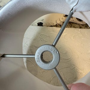 Urban Outfitters Light Gray Satin Lamp Shade ~ Lamp Shade for Table Lamp bild 2
