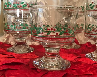 Set of 4 or 6 ~ Vintage Christmas Dessert Glasses ~ Vintage 1980s Libbey Arby’s Holiday Collection Holly Berries Glassware ~ Footed Cocktail