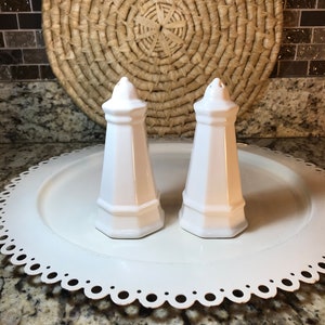Pfaltzgraff Heritage Salt and Pepper Shakers