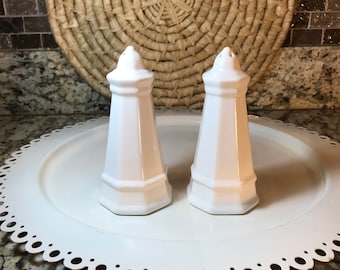 Pfaltzgraff Heritage Salt and Pepper Shakers