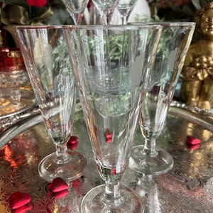 Princess House Champagne Flutes ~ Princess House Crystal Heritage Collection ~ Wine Glass Set of 4 ~ Crystal Pilsner Beer/Parfait/Flutes