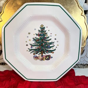 Set of 2 Nikko Christmastime Plates ~ Vintage Nikko Christmas Holiday Dinnerware ~ Japan