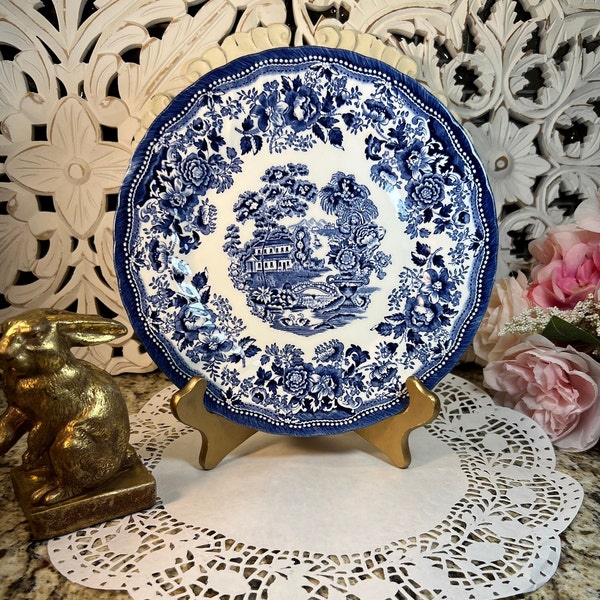 Blue and White Transfer Ironstone ~ Royal Wessex ~ Made in England ~ Dinner Plates ~ Chinoiserie Transferware Blue and White Dinner Plates
