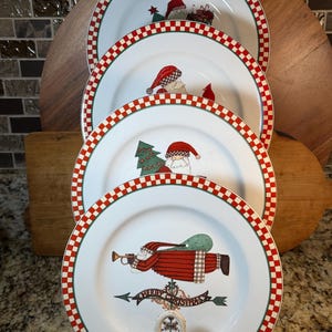 Magic of Santa Dessert or Salad Plates Set of 4 by Debbie Mumm ~ Vintage Christmas Santa Plates ~ 1998 Debbie Mumm Sakura Plates