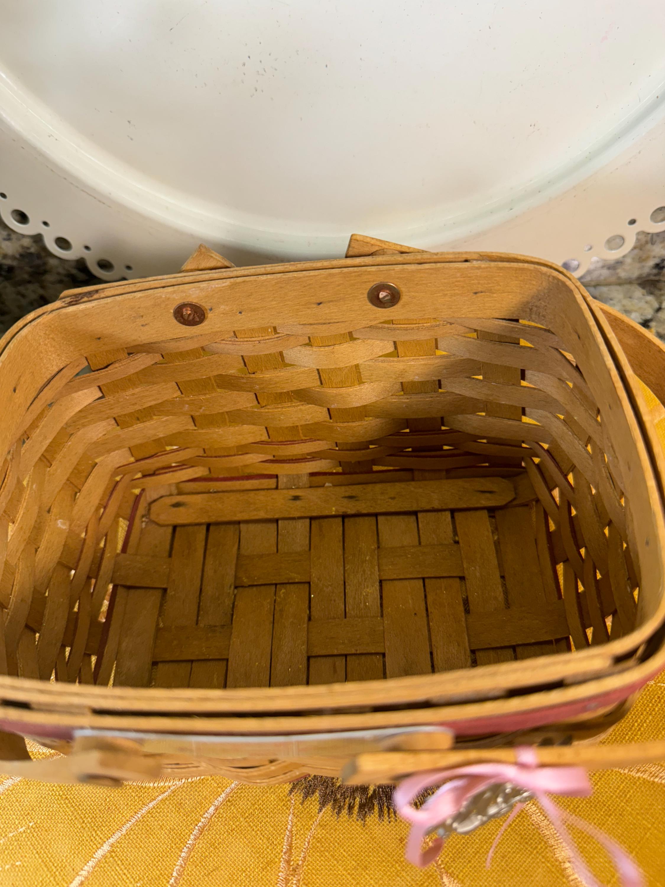 Woven Memories Longaberger Basket, Longaberger ~ Basket With Woven Memories Longaberger Basket, Longaberger ~ Basket With