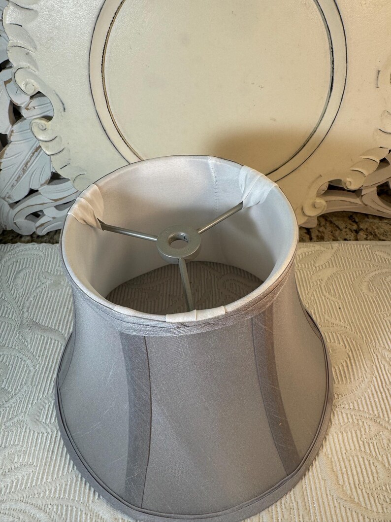 Urban Outfitters Light Gray Satin Lamp Shade ~ Lamp Shade for Table Lamp bild 3