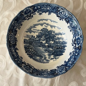 Alfred Meakin English Village Serving Bowl ~ Blue & White Vintage Dishes ~ Staffordshire England