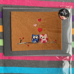 Petits hiboux amoureux