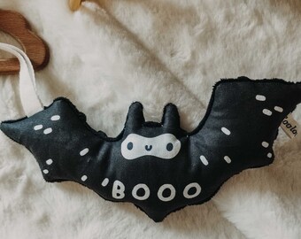 Baby bat pacifier holder, 1st Halloween bat plushie, Binky holder, Animal Paci, Goth baby gift, Halloween Baby Shower, Stroller toy,Handmade