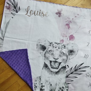 Couverture Tapis étapes pour évolution de bébé personnalisable Lionceau Violet