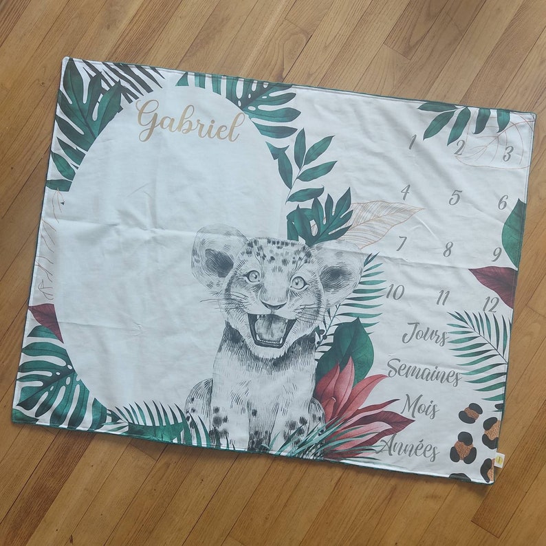 Couverture Tapis étapes pour évolution de bébé personnalisable Lionceau Tacheté