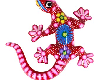 Beautiful Talavera lizard - gecko made of hand-painted clay by indigenous artisans from Nayarit, color: red, tail on the left