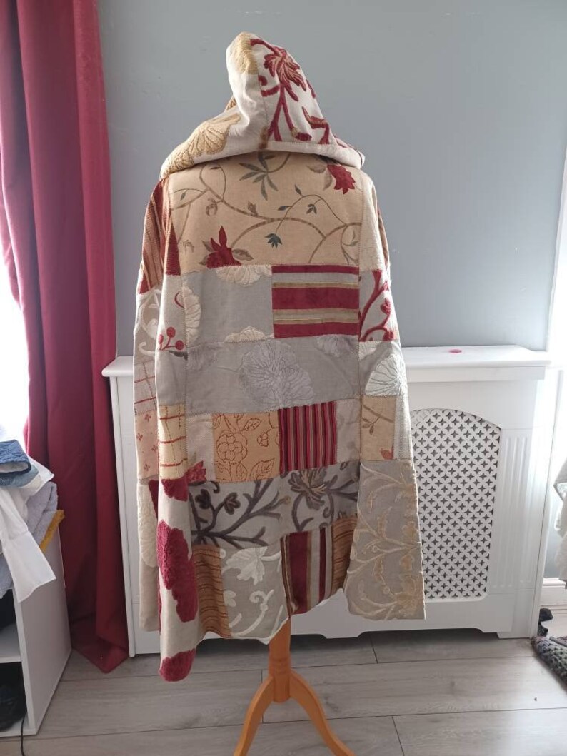 Printed And Fuzzy Patchwork Thickened Cloak