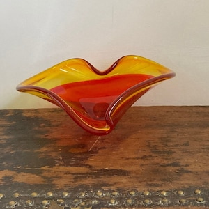 Vintage love heart bowl