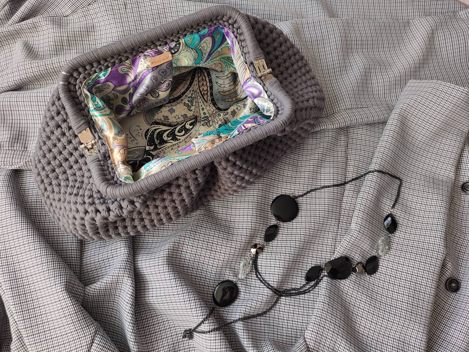 cloud pouch